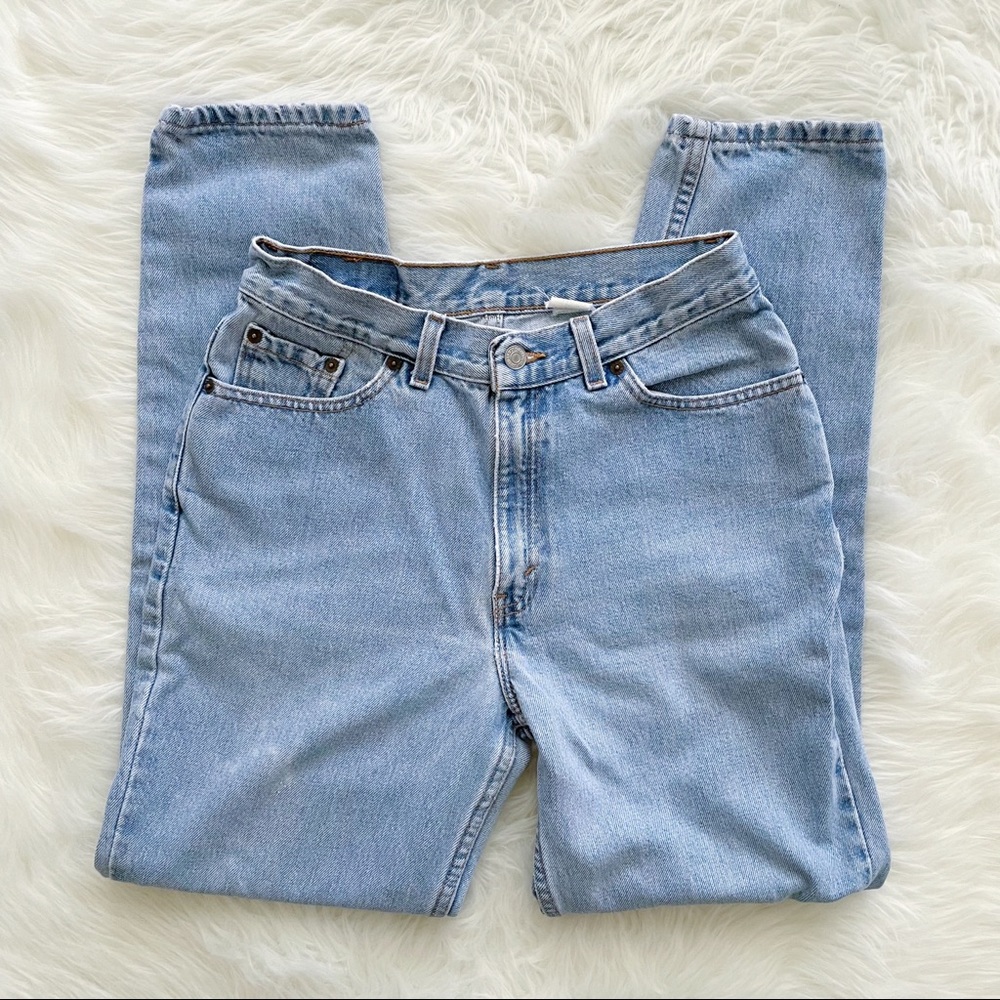 Vintage Levi’s • 512 Slim Fit High Waisted Jeans - Picture 3 of 7